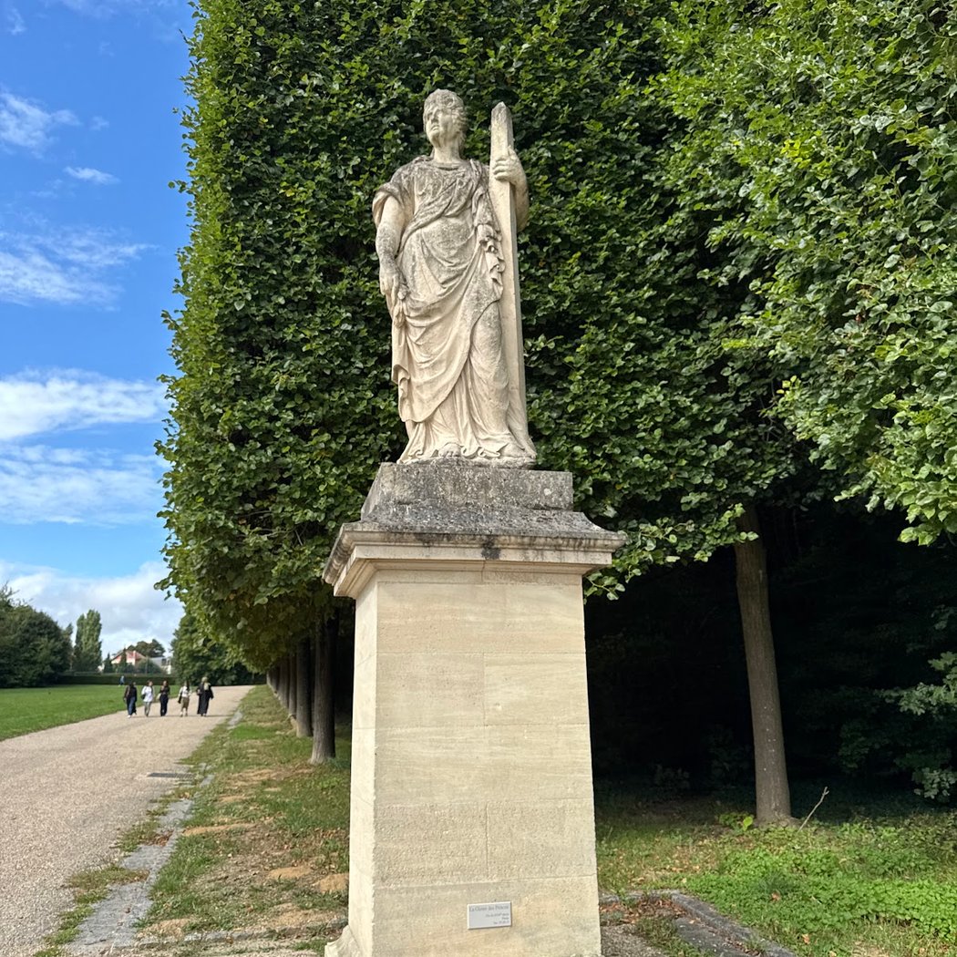 Four Statues Plain 2
